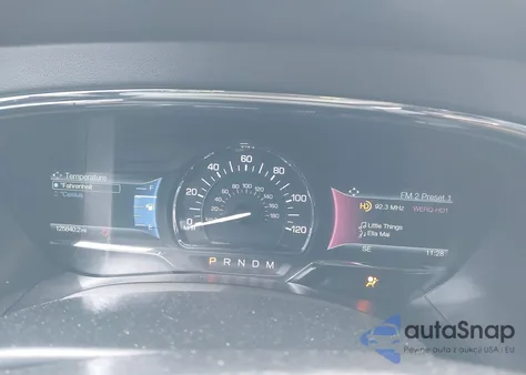 2015 Lincoln Navigator z USA, uszkodzony, nr VIN 5LMJJ2JT4FEJ00743